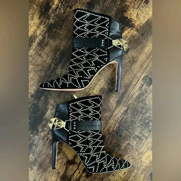 Sam Edelman | ladies Mila studded bootie shoe. Size: 8M - Picture 5 of 15